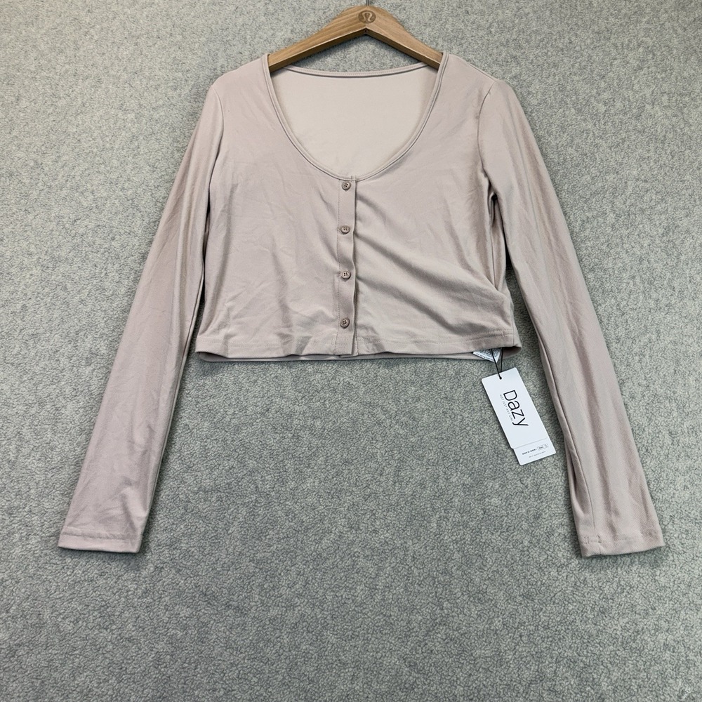 NWT Dazy Women's Medium Beige Long-Sleeve Cropped Button-Front Top